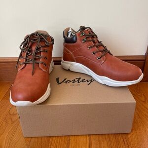 NWT VOSTEY Men’s Boots in Polished Brown size 10